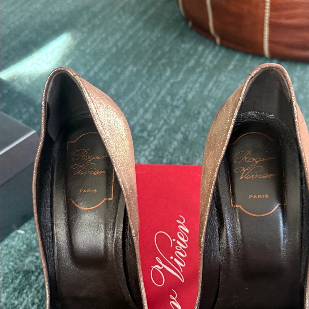 Roger Vivier Gold and Brown Buckle Peep-Toe Pumps - Picture 4 of 11